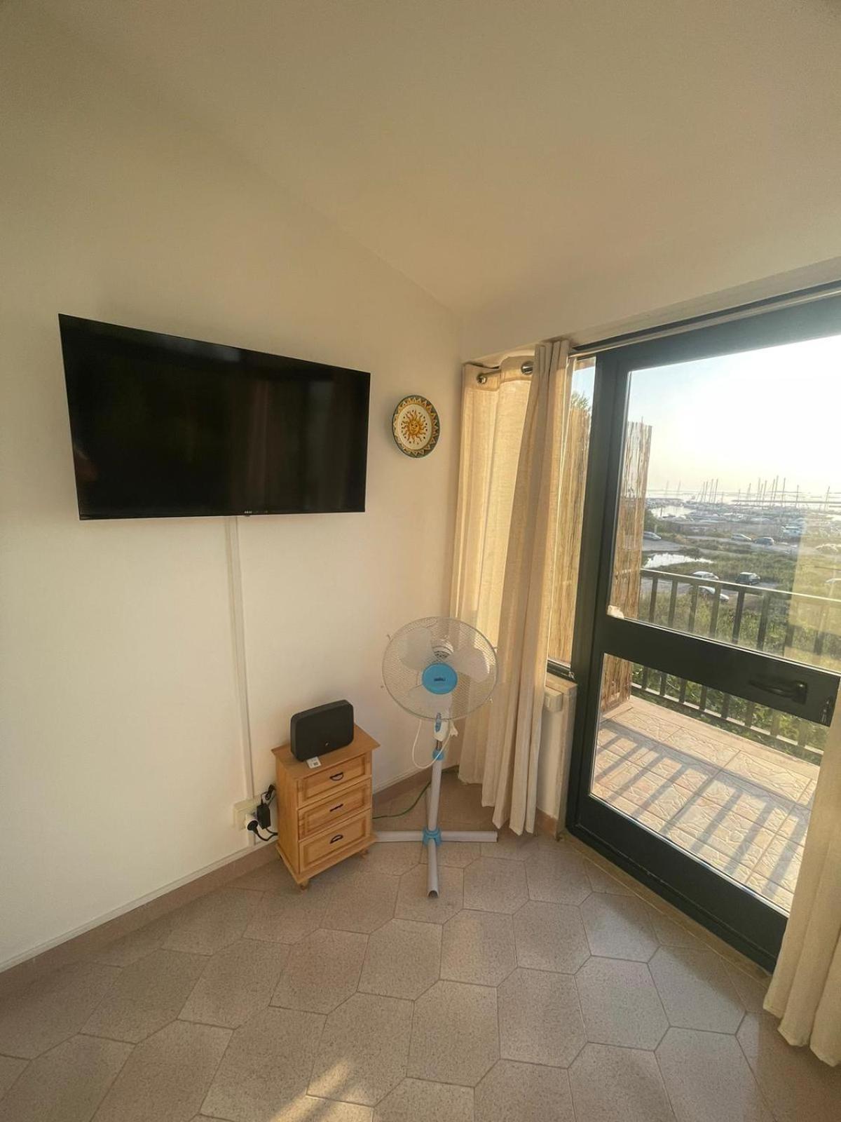 Besanvito - Sea Apartments ตารันโต ภายนอก รูปภาพ